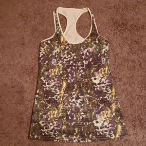 Lululemon top